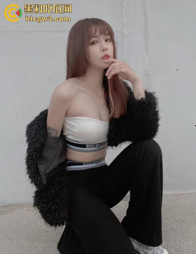 极品巨骚台妹自拍视频外泄！大胆自嗨骚姿势，全程高能让人看了欲罢不能！-1