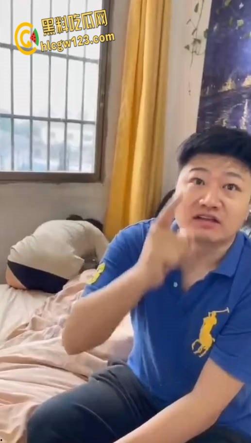 捉奸现场已经抓了好多次了，老是操我老婆绿帽男一直问，是不是你几把大你干我老婆!-4