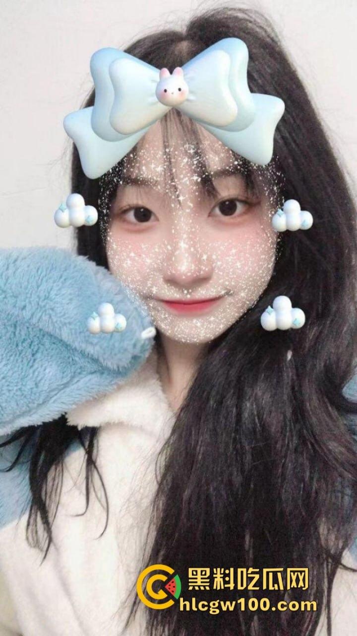 武汉大学高颜反差校花【董逸琪】被男友调教成母狗！全裸自拍极限诱惑视频曝光！-9