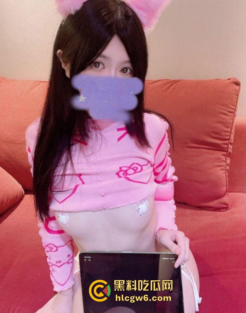 杭州清纯双胞胎姐妹 姐姐御姐范，妹妹萝莉系，轮流伺候大肥猪金主爸爸被猛操，多少男人梦寐以求的御萝双修场面！-8