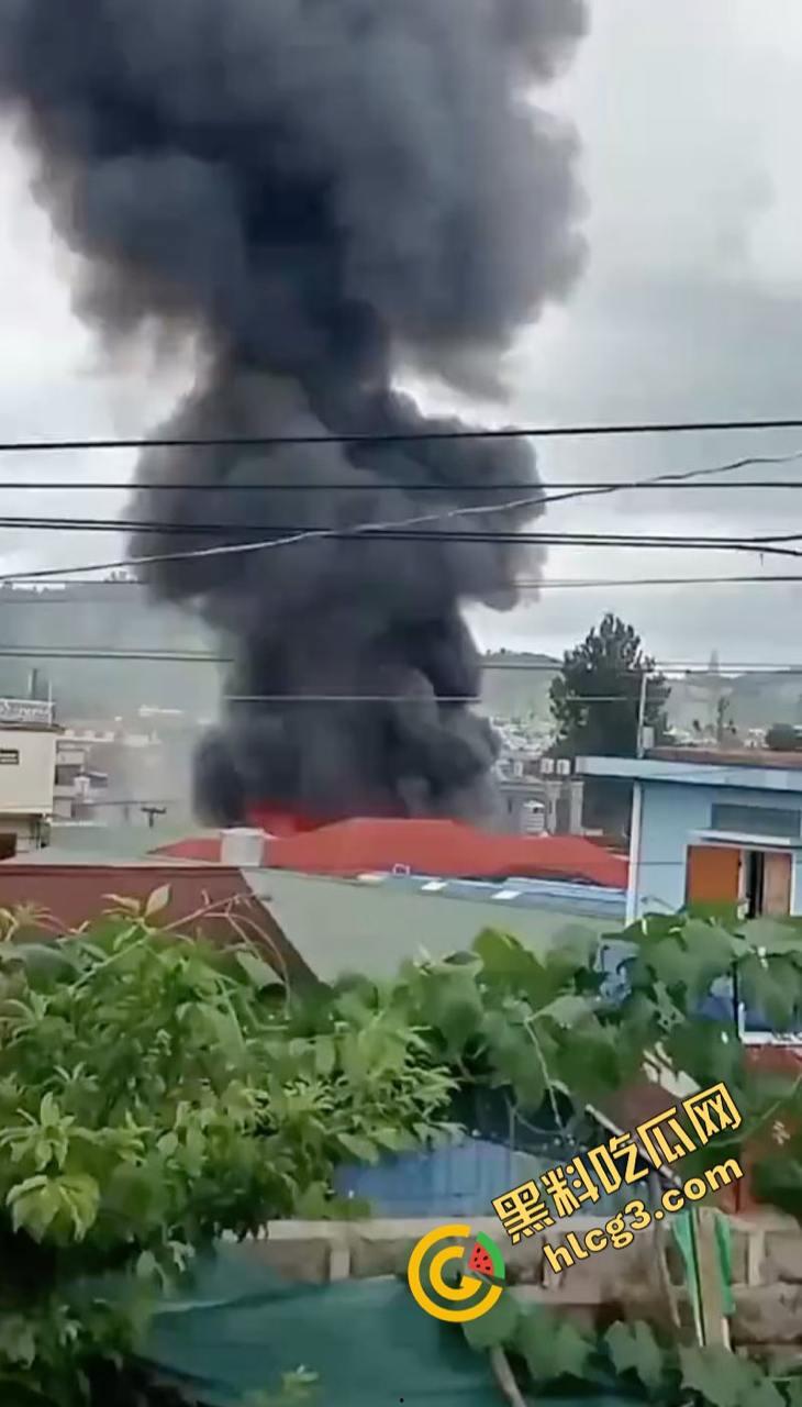 这是道德的沦丧还是人性的扭曲!缅军对贵概平民地带发生空袭 仰光和内比都爆发对腊戌战事的抗议!-3