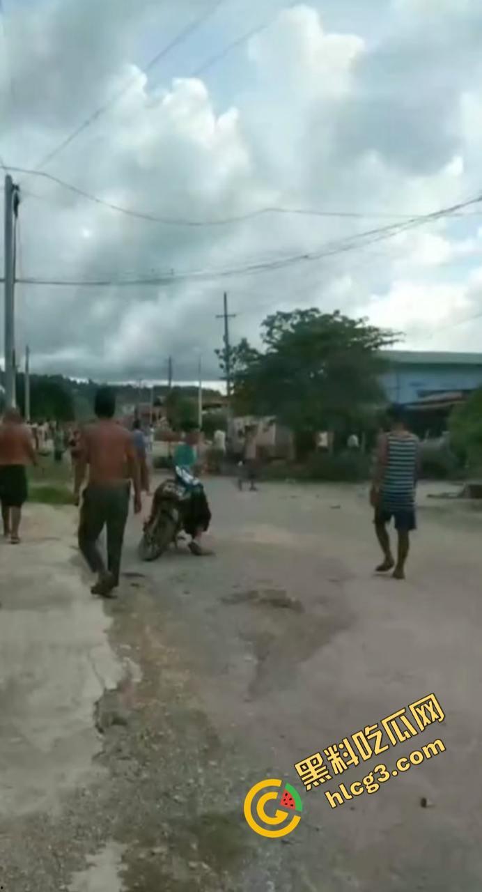 这是道德的沦丧还是人性的扭曲!缅军对贵概平民地带发生空袭 仰光和内比都爆发对腊戌战事的抗议!-8