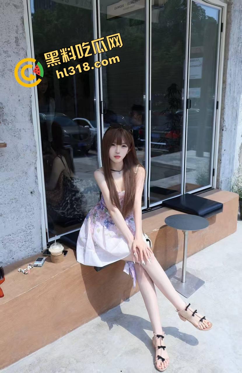 武汉顶奢SM会所曝光变态癖，绳结卡逼眼磨到直流水，吊着来回蹭得腿抖颤，贫穷限制了想象！-6