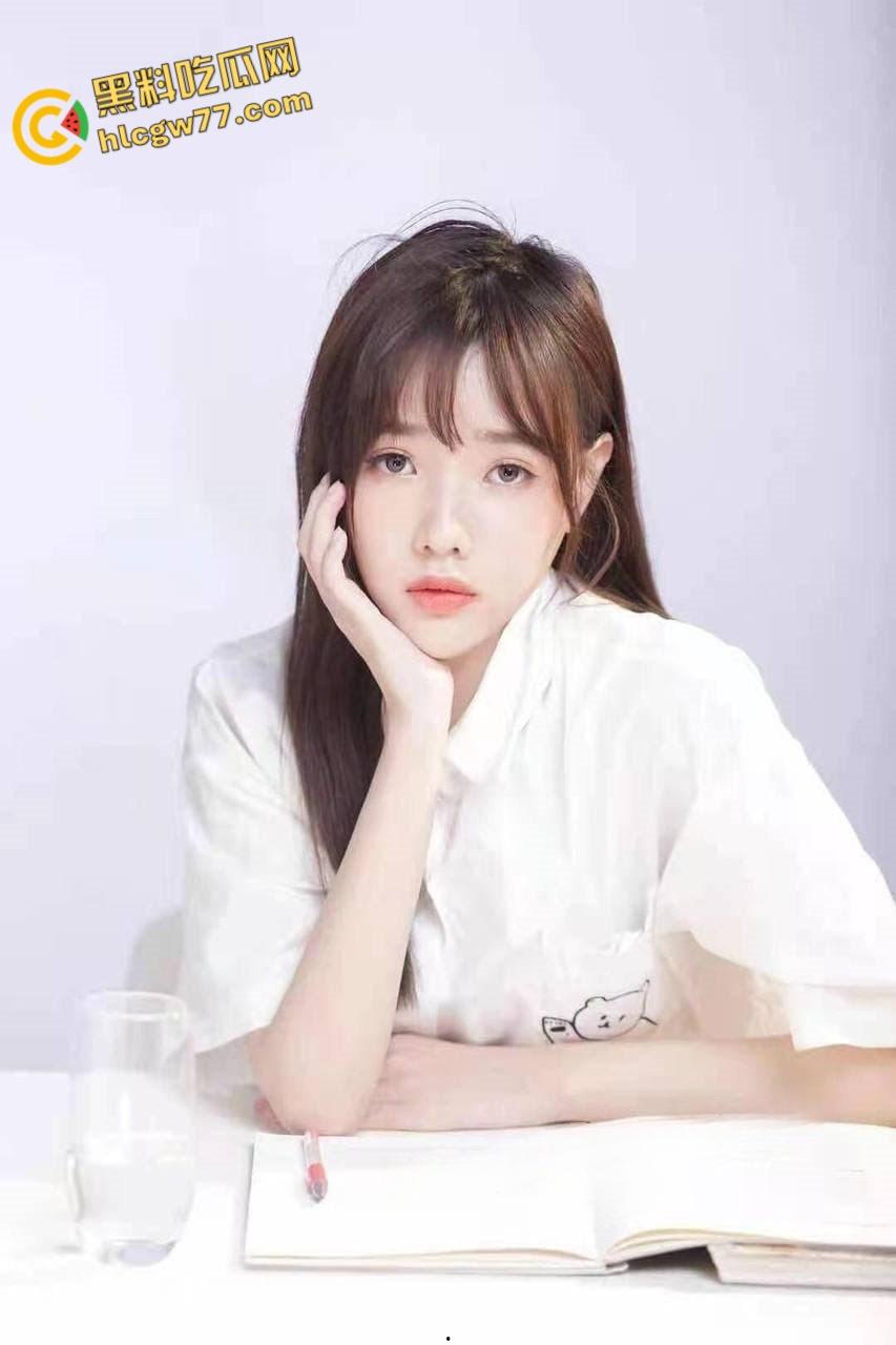 清纯留学生化身媚黑狂婊!聊天记录大曝光,深夜派对被黑人雄风征服,骚母狗的跨国狂欢炸裂全场!-9