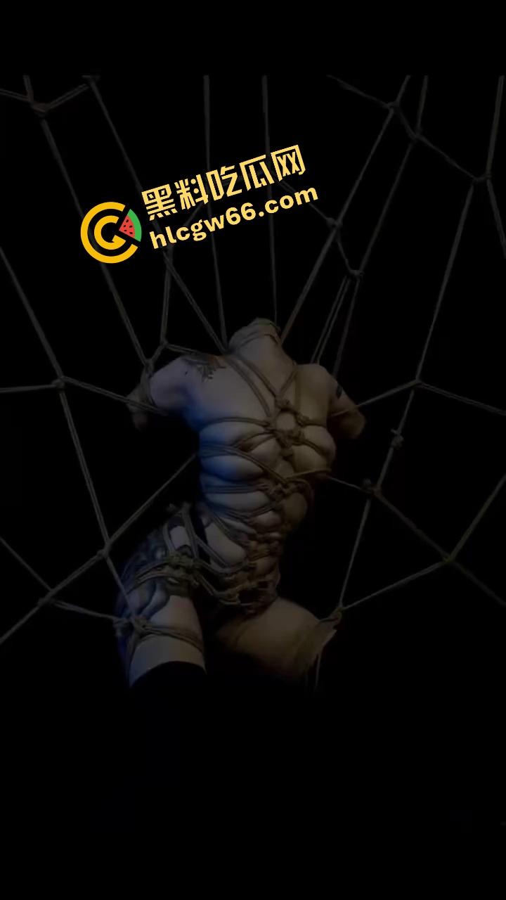 绳师狠活造诣不够的真玩不了,绳缚暴力美学,全程极致色情,每一圈都勒到灵魂发颤!这不是捆人,是剥魂!-19