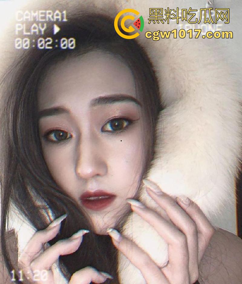 长春大学御姐女神【刘钰佳】，超模身材长腿尤物，甘愿做反差婊出来被人包养，8千一月随便操！-2