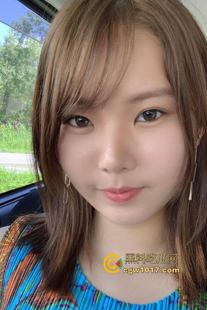 日本清泉女子大学女神下海，为了赚钱主动找金主上门做男友，跪舔巨屌口交，侍奉如女优附体，这演技还真不赖！-3