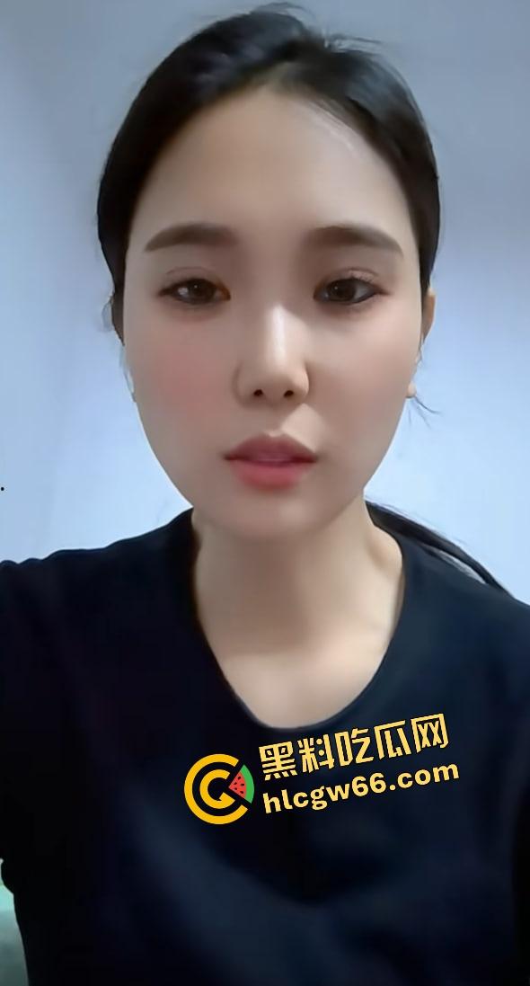 河北邯郸『黑妮儿』凉皮摊不卖凉皮仨老娘们组团开荤,把小伙榨得废了?全城传疯,她本人急忙辟谣!-11