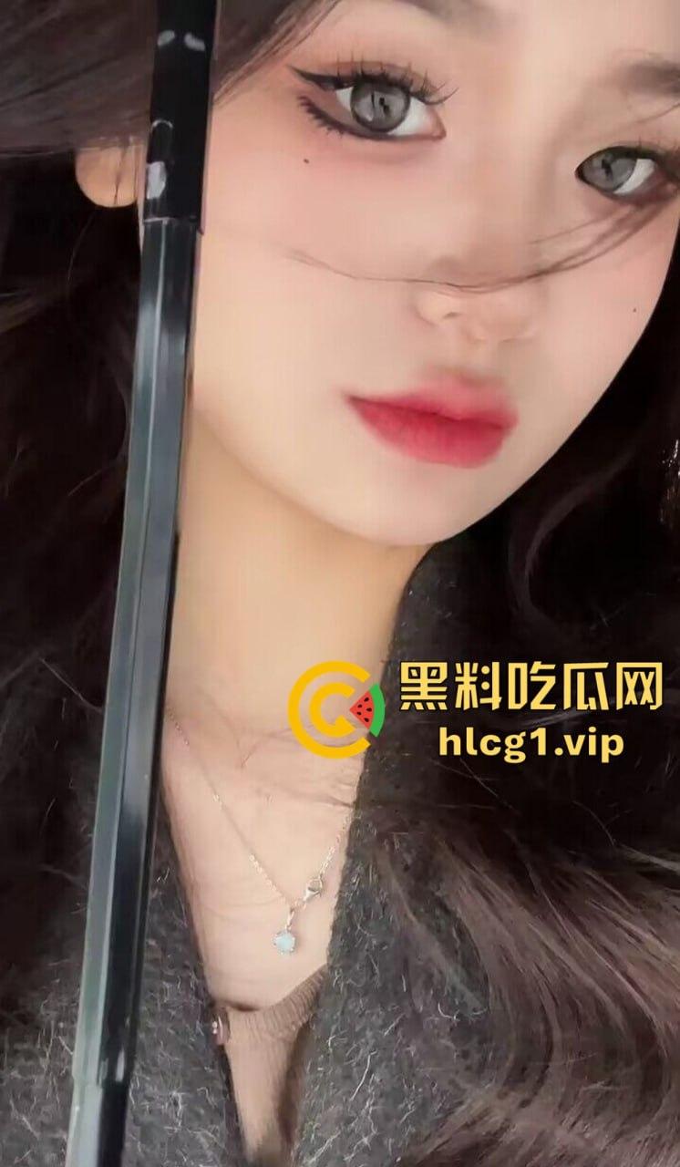 四川传媒大学女神『 林幼薇』的私密视频流出！被绿帽奴男友背后捅刀，鲜花插在牛粪上！-8