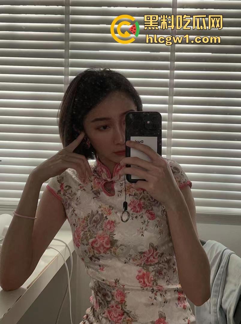 宁夏传媒大学07后【范晓】被投稿爆料!嘴法专业舔鸡巴,清纯颜值下暗藏骚劲儿,分手就被曝光!-4