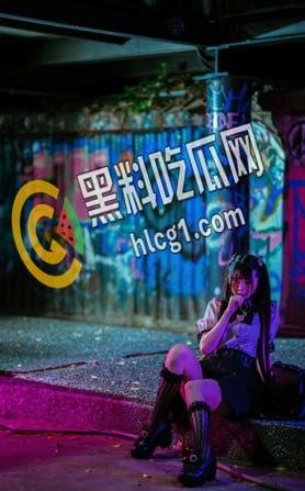 网红福利姬 落落Raku 极品女神反差萌妹 夜晚户外跳蛋大尺度自慰 写真 视图精选-14