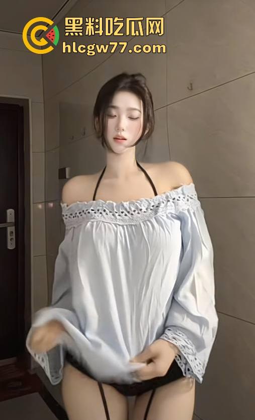 抖音擦边网红【小也很辣】与金主啪啪调教视频最新流出，顶级巨乳大战金主巨屌 身材没得说直呼受不了！-8