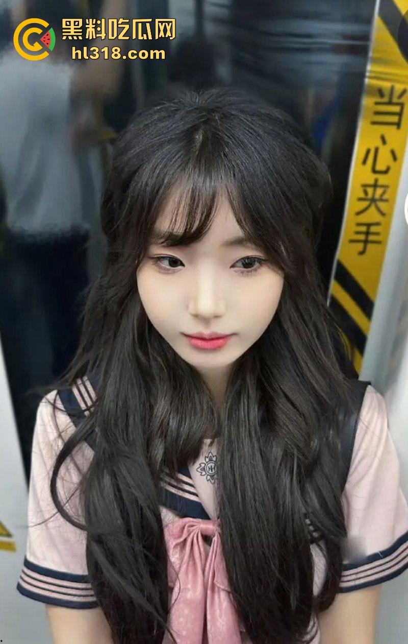 抖音约炮研二女学生，私密聊天记录超级直接，无套狂操淫水直流，粉穴翘臀让人欲罢不能！-6