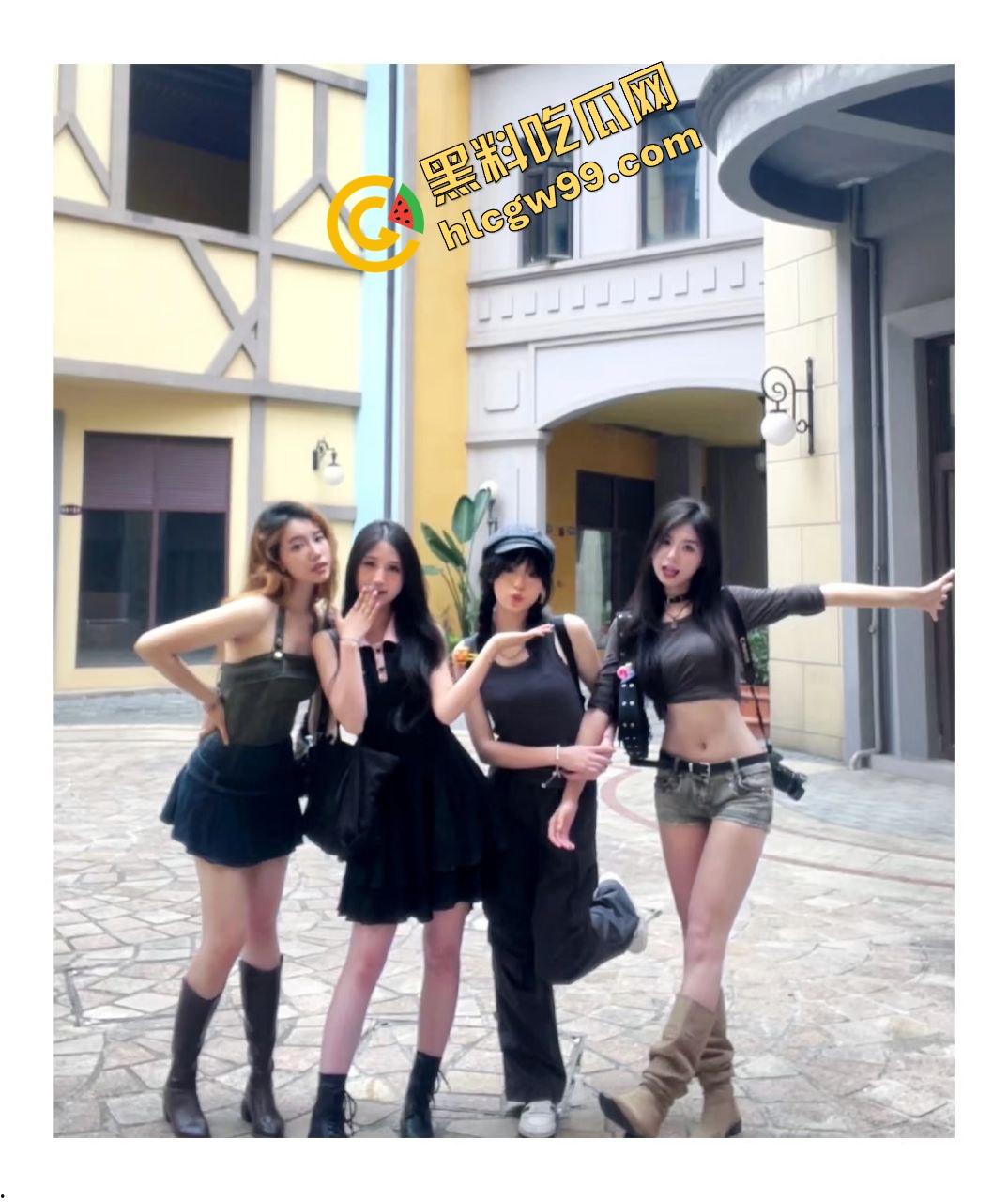 没有鸡巴的性爱!4位姐妹花反差婊骚鸡相约酒店大展身手,全裸淫荡互舔舌吻,女同的魅力!-2