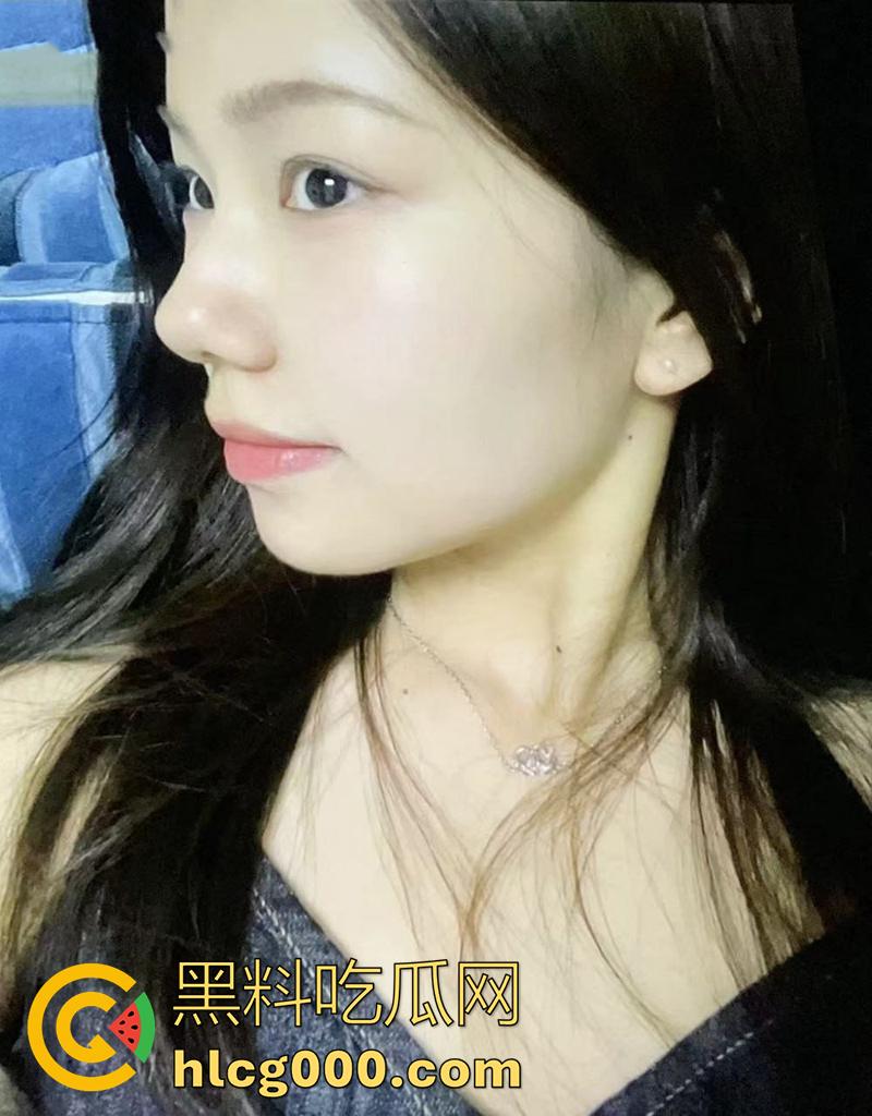 湖北宜宾公务员母狗【曾雪娇】，重度M喜欢被虐待爱吃精，经常被颜射后涂在脸上或者咽下去！-4