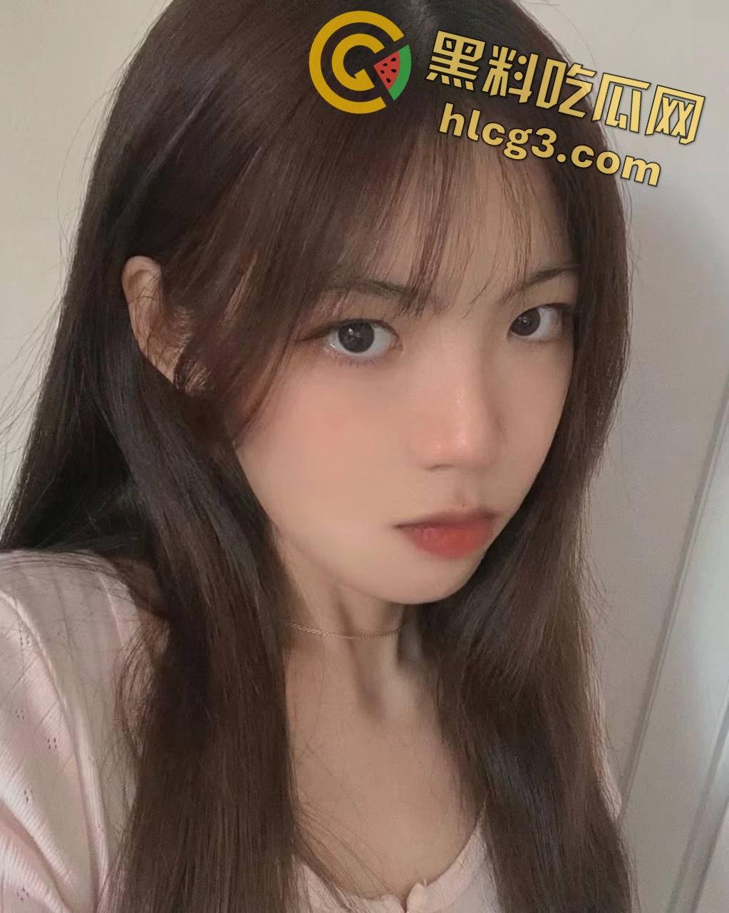 博洛尼亚大学高颜值留学生『阮如意』回国被迷奸，玩具塞逼的羞耻丑闻曝光-3