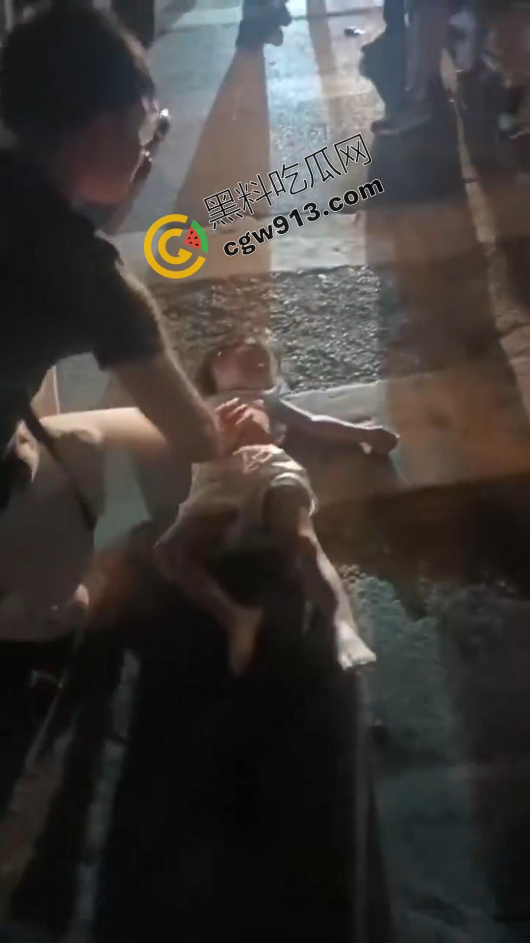 惨烈！广州海珠区悲剧车祸 6人受伤，幼童现场被无情撞倒，疲劳驾驶酿大祸！-10