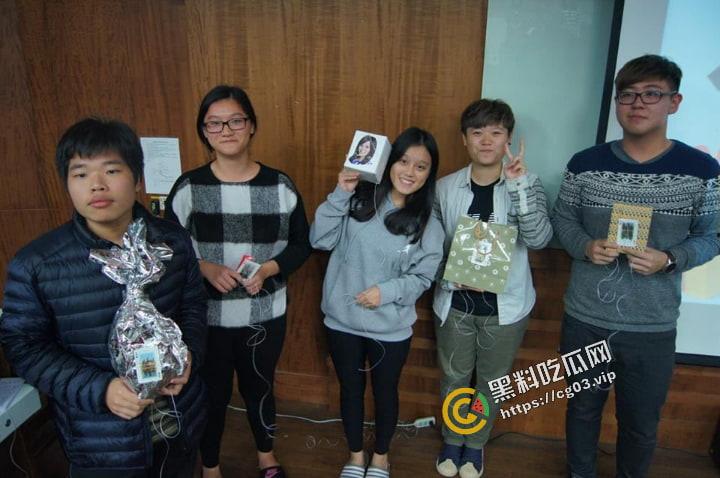 台湾中华大学 运输科技与物流管理系【黄子轩】性爱视频流出 全程表情痛苦  实则呻吟不断享受大屌蹂躏-11