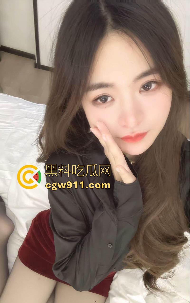 瓜友远征深圳懿德轩76号女技师，C杯美乳白嫩粉尖，身材曲线玲珑服务贴心，服务很到位！-2