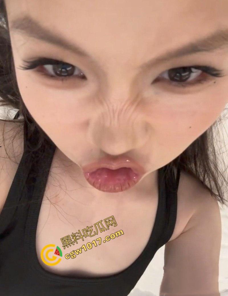 猛捅金融艳女！银行职员升职秘籍：深喉巨棒，翘臀翻滚，领导狂插爆鸡，人前淑女人后荡妇，极致淫乱视频曝光！-11