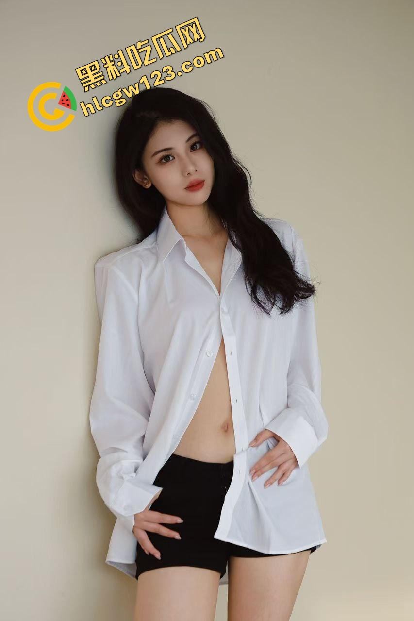 保时捷最佳宣传片！大奶妹子全裸趴身上口爆，80码高速路上舔到精尽人亡，绝世口技嗦声盖过发动机！-4