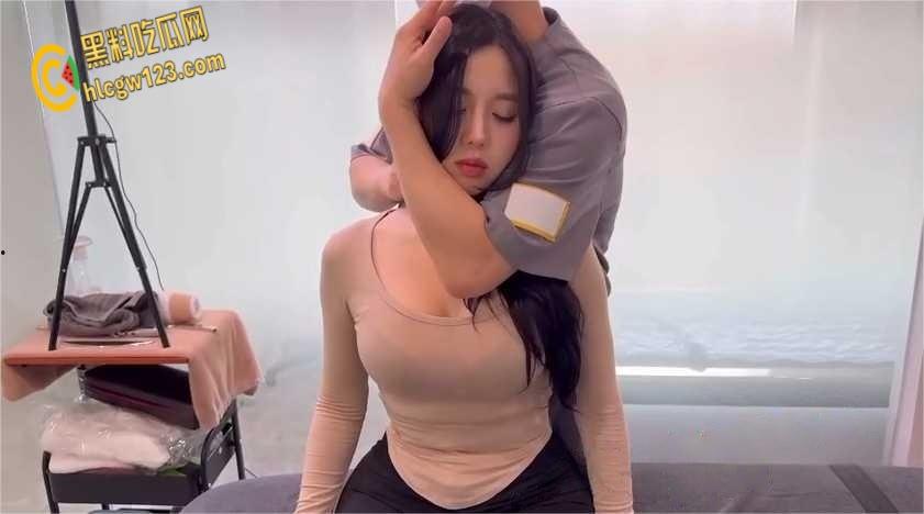 近距离亲密接触极品辣妹！火辣SPA全过程揭秘，专业男技师手把手教你撩拨技巧！-3