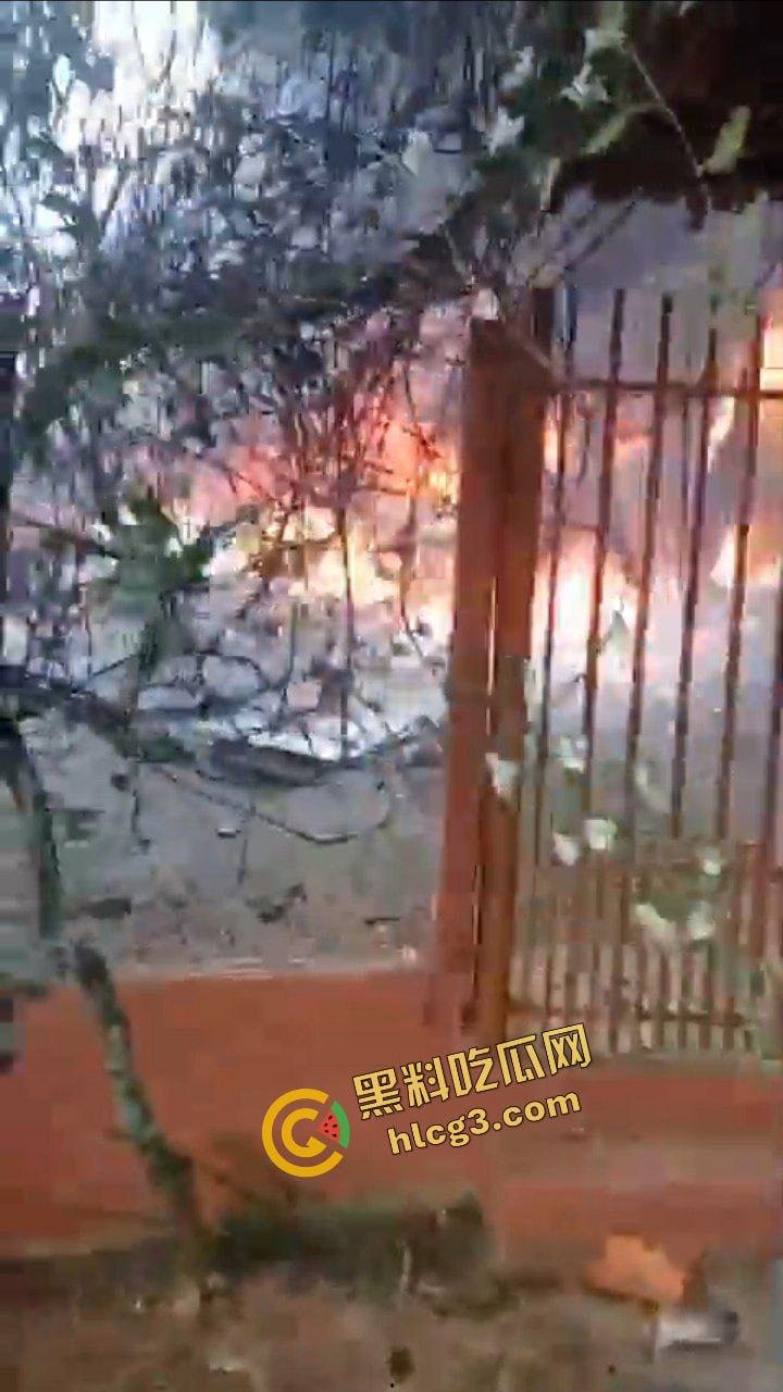 坠机空难事件！巴西一架客机坠毁圣保罗 空中盘旋撞击地面 机上62人全部死亡！-3