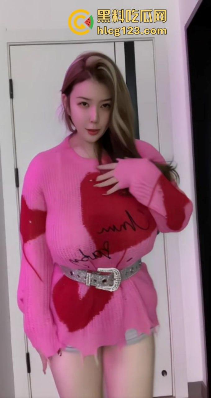 这奶子比我头都大!抖音巨乳网红 【G宝】 奶子绝对的真 这得多大罩杯啊!-3