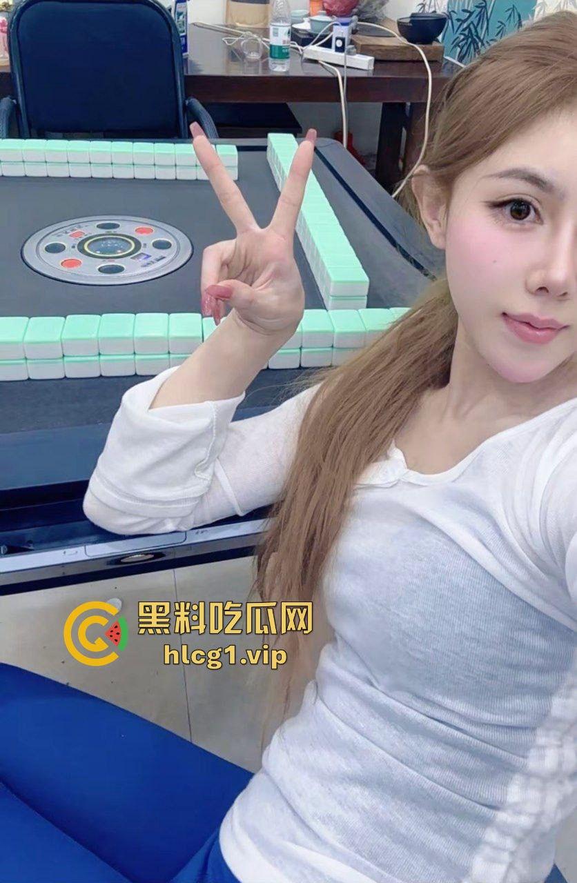 抖音擦边女主播『A 野蛮女友』为了流量 直播间明目张胆 露奶露点 火速上人!-4