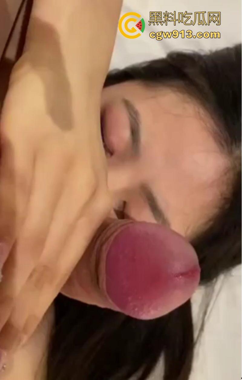 郑州大学清纯女大【李清清】分手后遭男友泄密私拍，身材丰腴肉感十足，是一位不可多的的极品炮架！-7