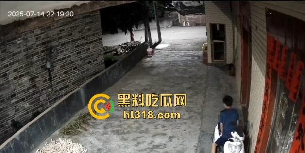 不是哥们电瓶车你也不放过吗？是哪位瓜友速速站出来，趁小姐姐不在射她车座是吧！射完头也不回！-5