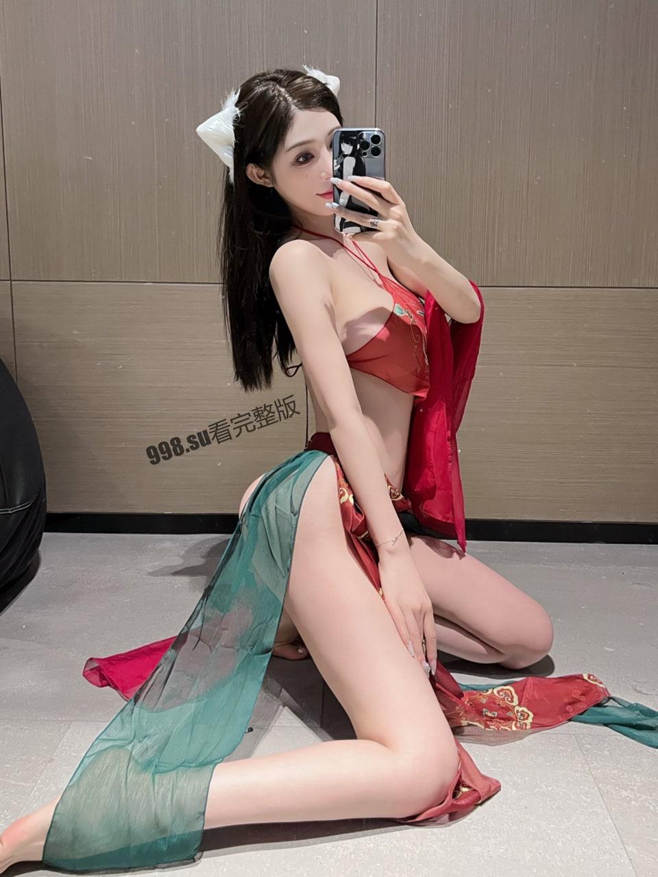 微博四十万粉丝极品美女  超辣的林一 微密圈福利-3