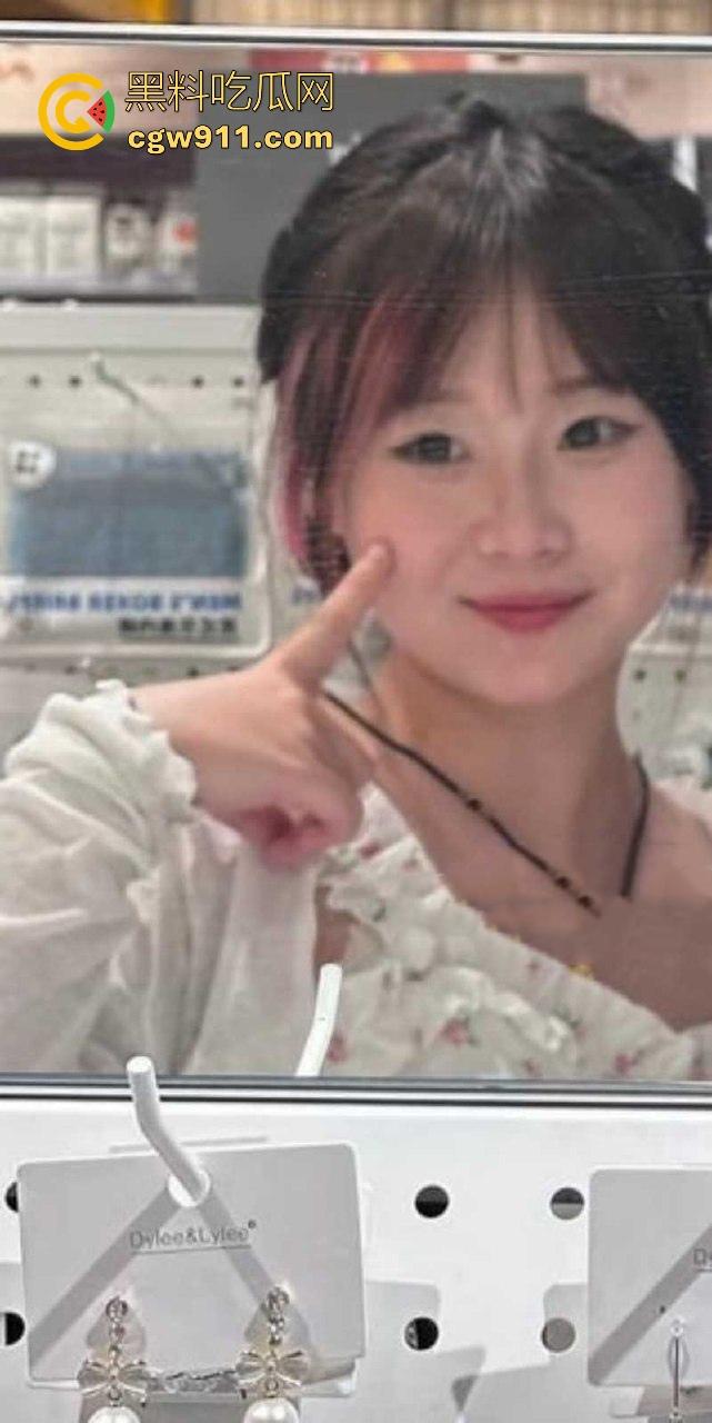 武汉金融学院【赵绘奕】为泄欲软件约炮，拍自慰视频色诱炮友，不料操完后遭其翻脸不认人将其视频曝光！-3