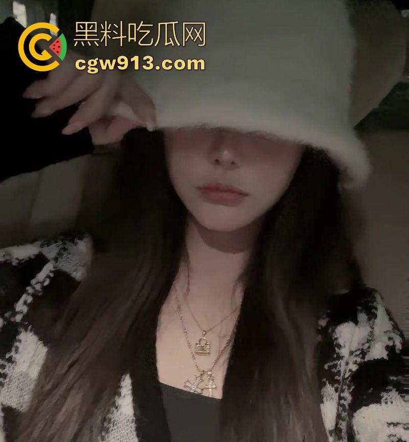 抖音御姐网红【萨琪拉不姓萨】榜一大哥重金包养，S级曲线细腰翘臀，被爆操大骚逼，私密性爱视频泄露！-2