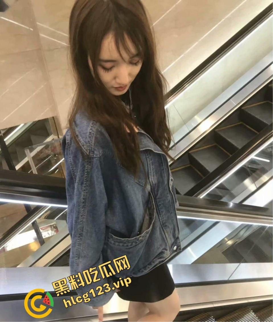 公车私用！江苏大学校花林雅成金主的私人母狗！丝袜套头调教，白嫩玉足让人忍不住想舔！-5