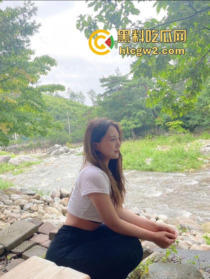 韩国【金先生】约啪泄密流出！席雨薇丰满酮体上位狂艹 女神反差婊水蛇腰榨汁爆射！-1