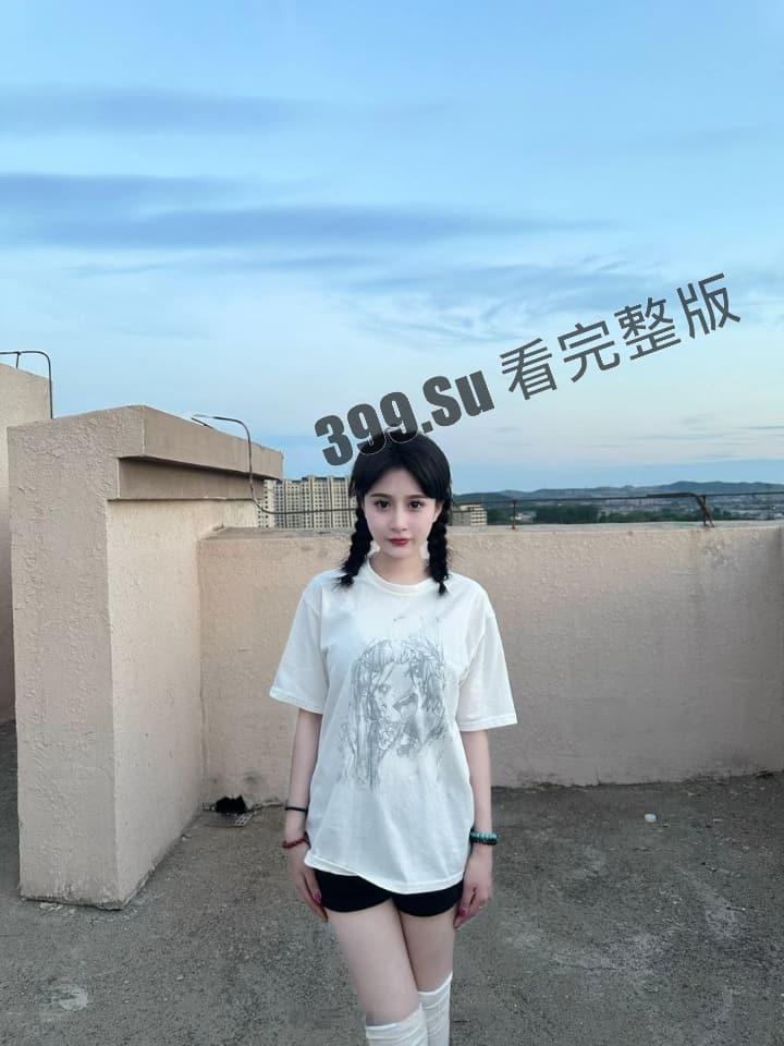 快手 32万粉网红『武霖儿 』 土豪重金定制的私密视频流出  逼逼超嫩 叫声超好听！-2