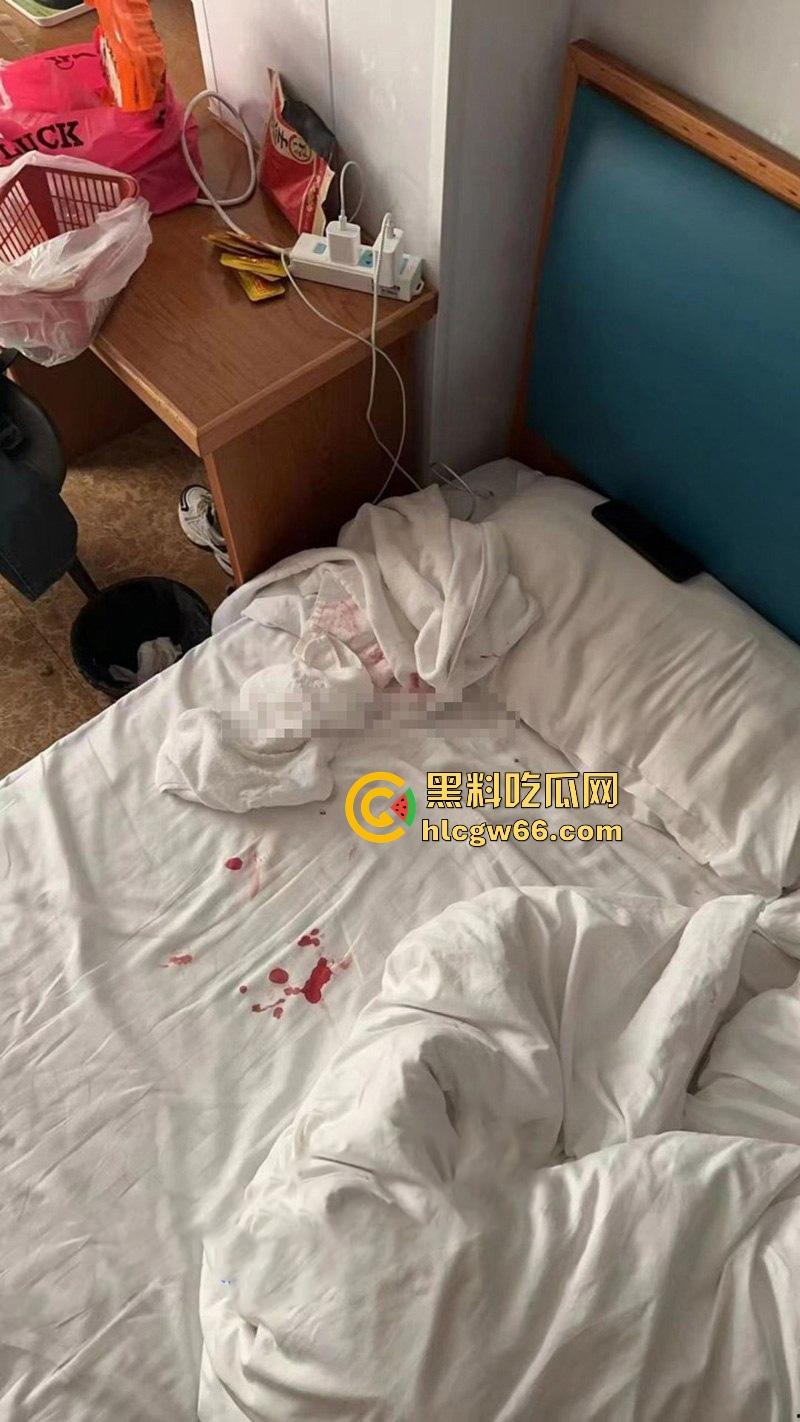 瓜友投稿！6000元拿下职高小妹一血 挨两炮受不了退三千换闺蜜上 这钱花的真TM值啊-4