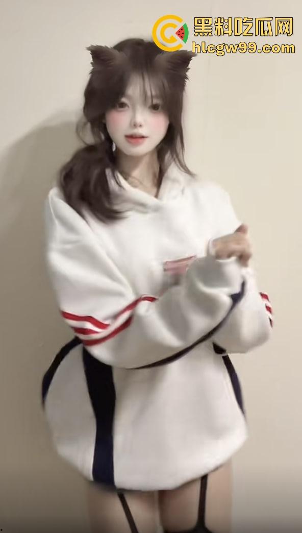 陕西06后小M，抖音找爹被成功包养，结果主子JK日逼床照共享推特，生怕亲妈看见才下架！黑料绝版独家曝光！-2