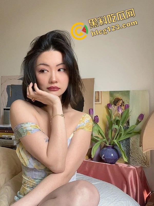 广州极品大奶美女出轨偷情，自抠淫穴高潮迭起，暴力抽插让她潮吹连连！-5