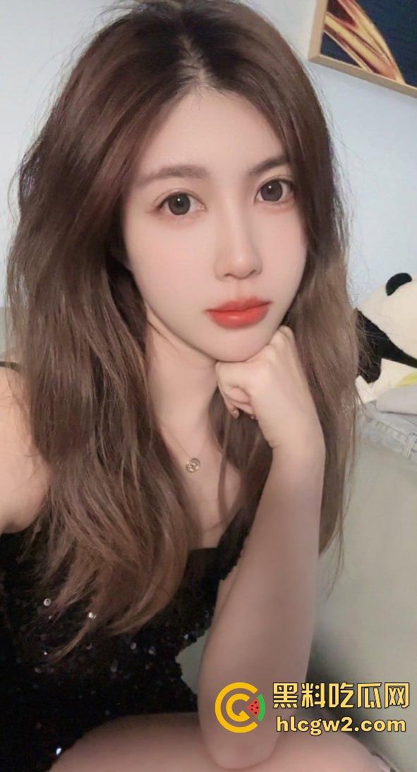 快手百万网红『铁岭小辉】大爆料 女友小师妹婚内偷情不雅视频流出，百万粉丝掉头离开，绿帽照曝光彻底塌房！-17