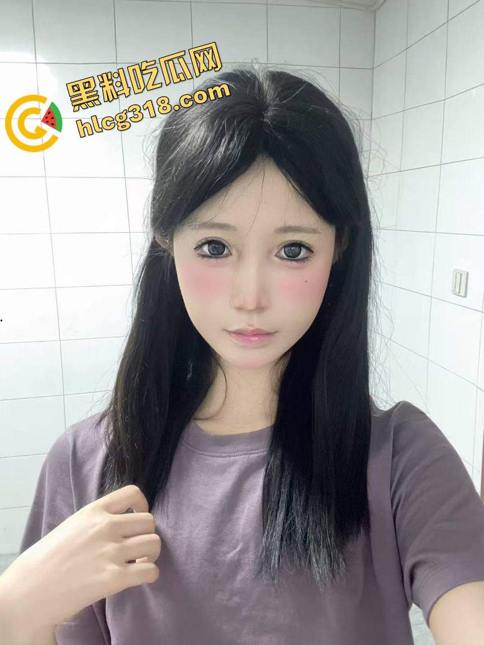 常去正规按摩店挑熟练技师，没想到这次技师小妹被我撩到神魂颠倒，冒险直接骑上我的大鸡鸡！-3