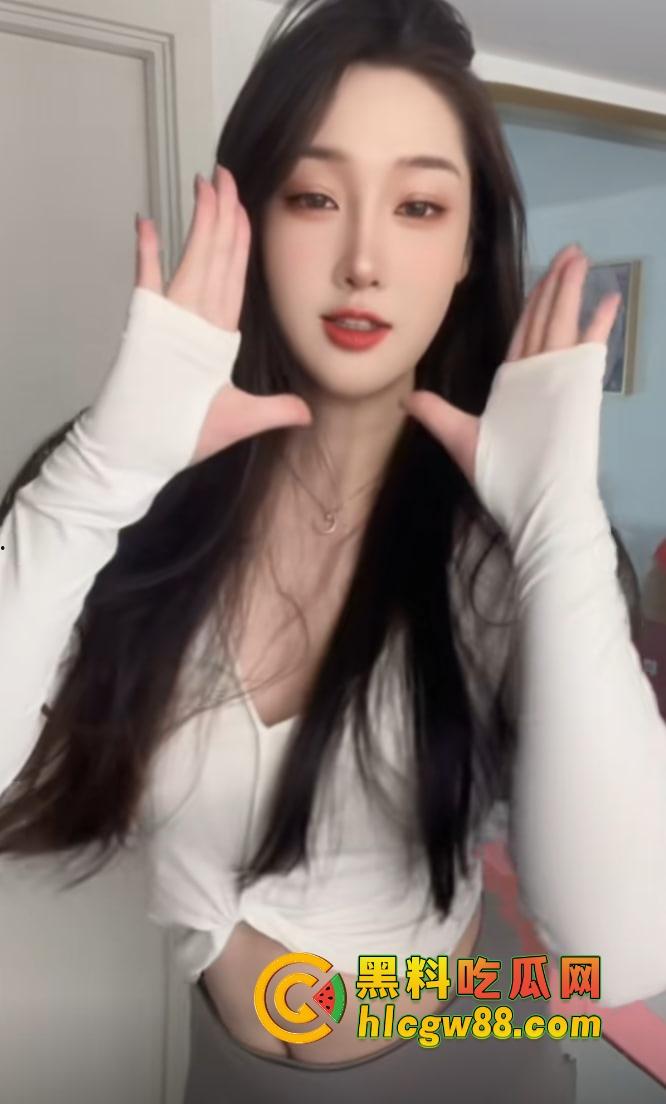 辽宁『小福神lulu』直播卖海参，老司机集体开车，榜一大哥豪掷10万，线下直接扒开丁字裤草！-7