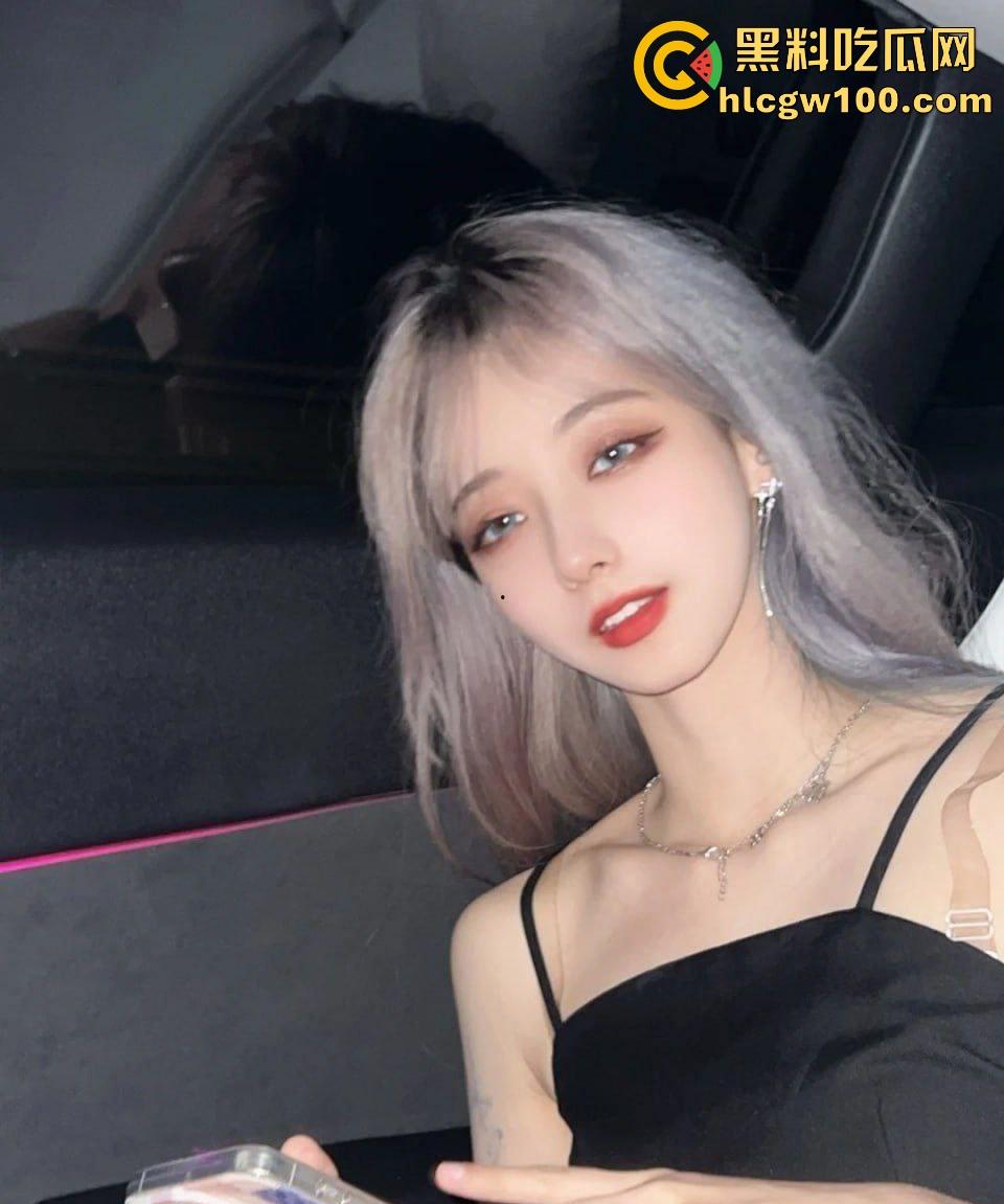西安极品女神『刘嘉欣』现役Kpop女团成员，下海伴游5天3W，巨乳粉穴让人忍不住射爆，被金主操到腿软！-5