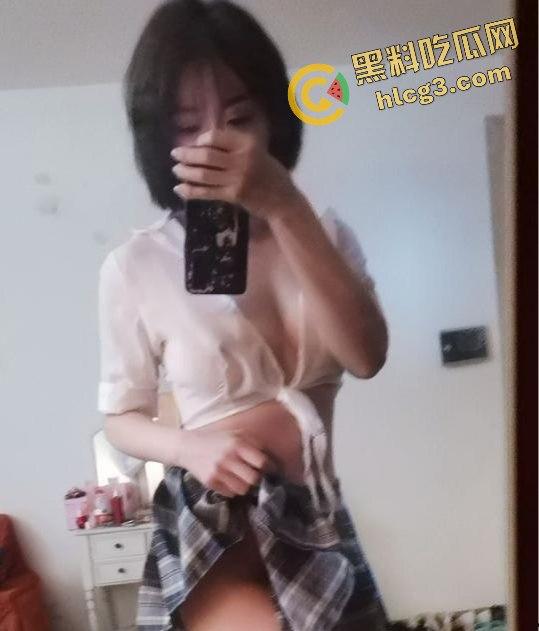 成都上岸美女骚鸡『丘丘』私密视频外泄！丰乳肥臀绝美身材镜前被男友后入狂草！-3