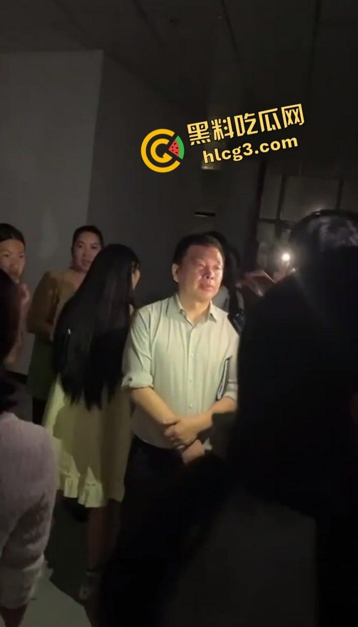 现场版黑社会？贵阳经济技术学校 强行让学生签转让书 不签直接开除学籍？-7