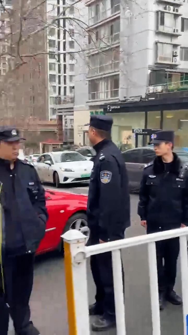 全网封禁！青岛北海违规圈地 领导威胁市民要将其活埋  被封禁视频流出-1