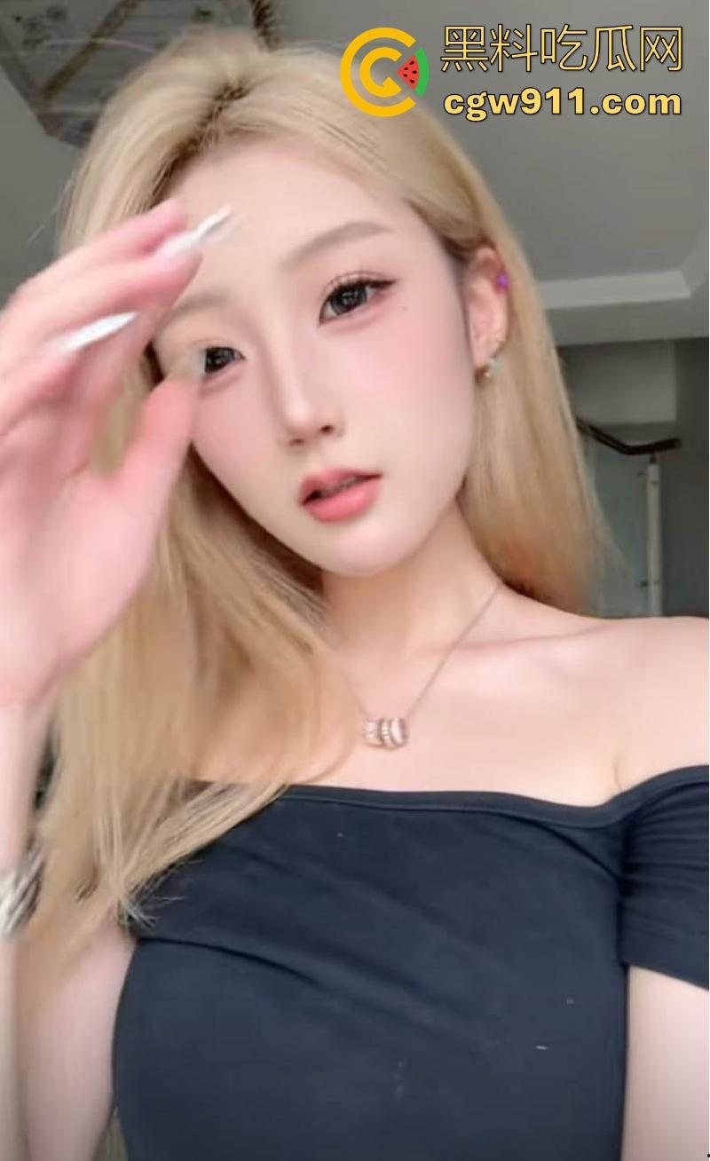 抖音直播做爱？高颜值淫荡骚逼【开心小椰子】直播与男友做爱娇喘，榜一大哥定制剧情淫叫入耳太上头！-5