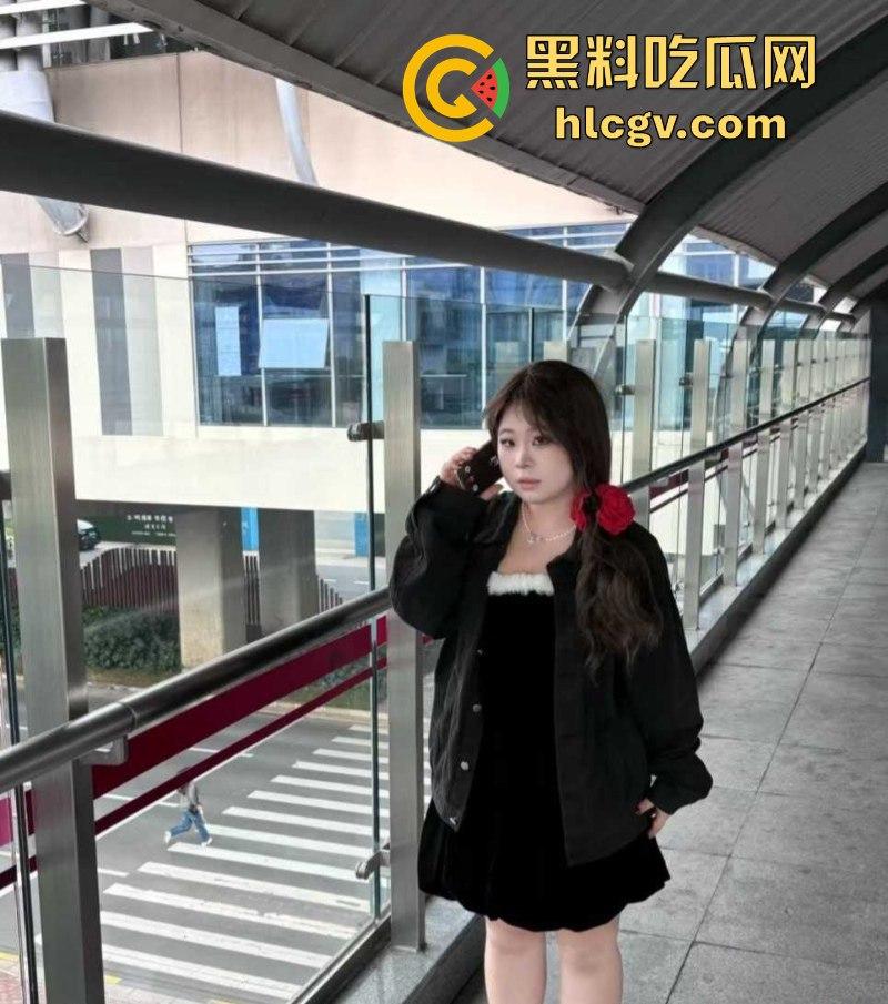 福建师范大学【罗丹】欠钱不还用全裸视频抵债被曝光 微胖小母狗对着镜头露脸露点揉奶发骚-5