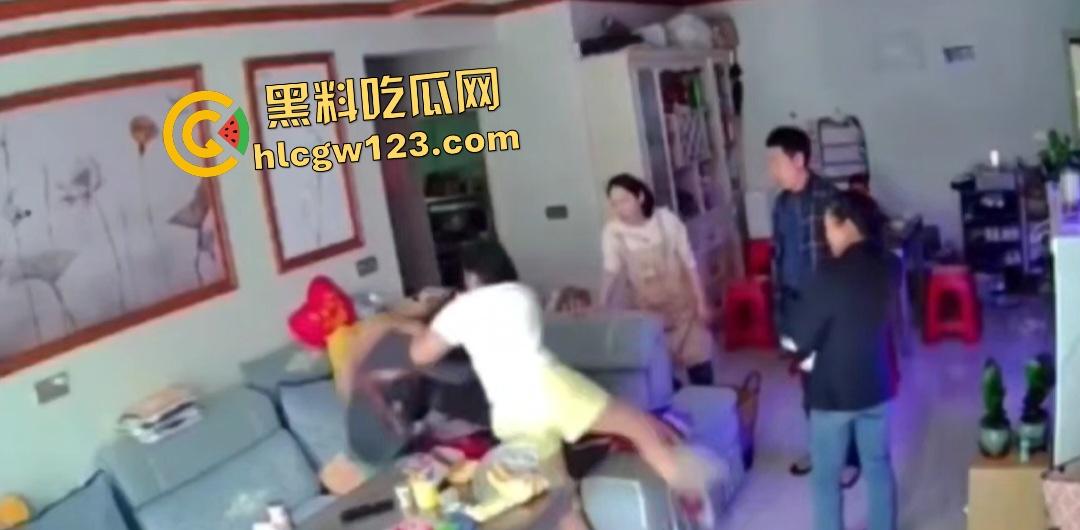 城口附中高二女学生卖淫给亲叔叔一千元一夜天价？事后侄女被婶婶暴打！-7